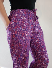 schniesel.Lila Blümchen weites Bein Viskosehose