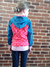 schniesel.Blau Rot Altrosa Punkte Pulli