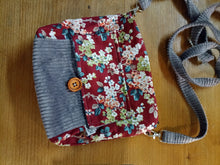 schniesel.Bunte Blume Beige Breitcord Handtäschle