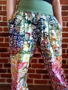 schniesel.Superbunte Grün Batik Baumwollpumphose