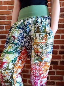 schniesel.Superbunte Grün Batik Baumwollpumphose