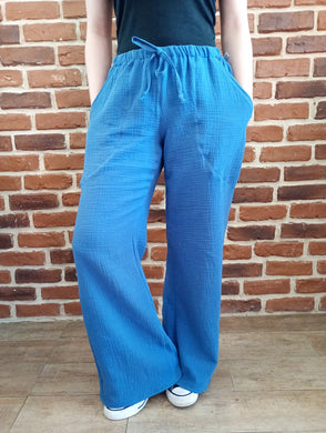 schniesel.Blau weites Bein Musselinhose