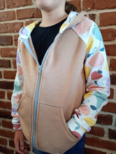 schniesel.Obstsalat Beige Sweatjacke