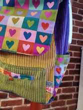 schniesel.Kunternunte Herzle Breitcord Handtasche