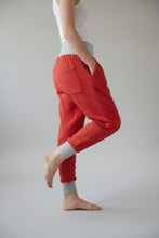 schniesel.Rot Grau Musselinpumphose