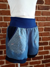 schniesel.Robben Blau Musselin Shorts