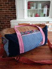 schniesel.Beige Blau Weinrot Blümchen  ReiseTasche Weekender