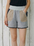 Grau Beige Schwalben Musselinshorts