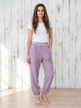 schniesel.Mauve Grau Musselinpumphose