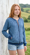 schniesel.Blau Herzchen Musselinjacke