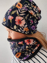 Blumentraum Schwarz Beanie Loop Set