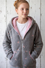 Grau Blümchen Altrosa Teddyjacke