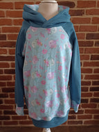 schniesel.Blumen Wal Blau Pulli